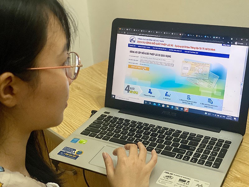 Cách đổi giấy phép lái xe online vừa nhanh vừa tiết kiệm