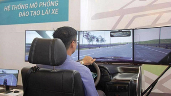 Chỉ đạo khẩn về đào tạo lái xe bằng cabin điện tử
