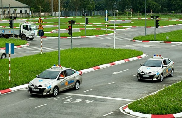 THUÊ XE TẬP LÁI